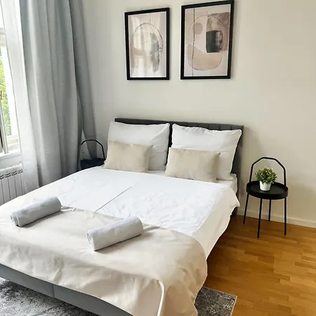 Apartment Stylish 2br With Stunning View Of National Muzeum *