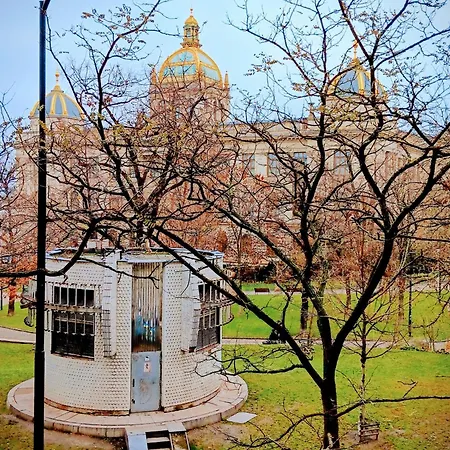 Stylish 2br With Stunning View Of National Muzeum * Praha
